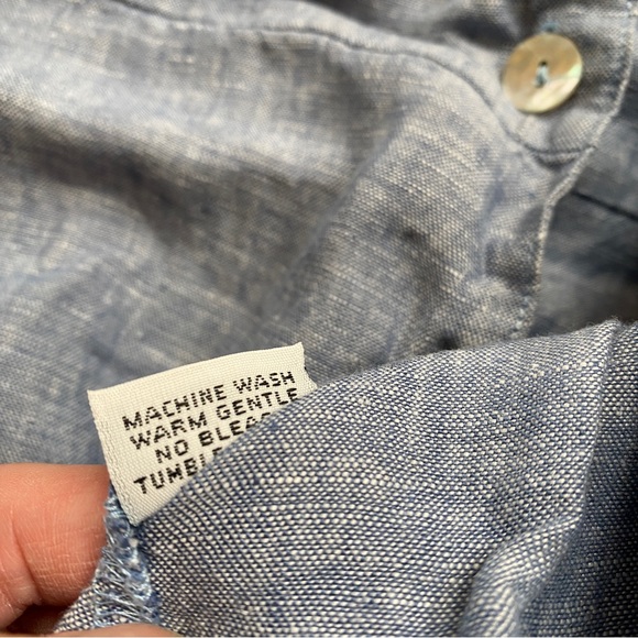 Bryn Walker Blue Chambray 100% Linen Sleeveless Button Tunic Blouse Size Medium - Picture 13 of 15